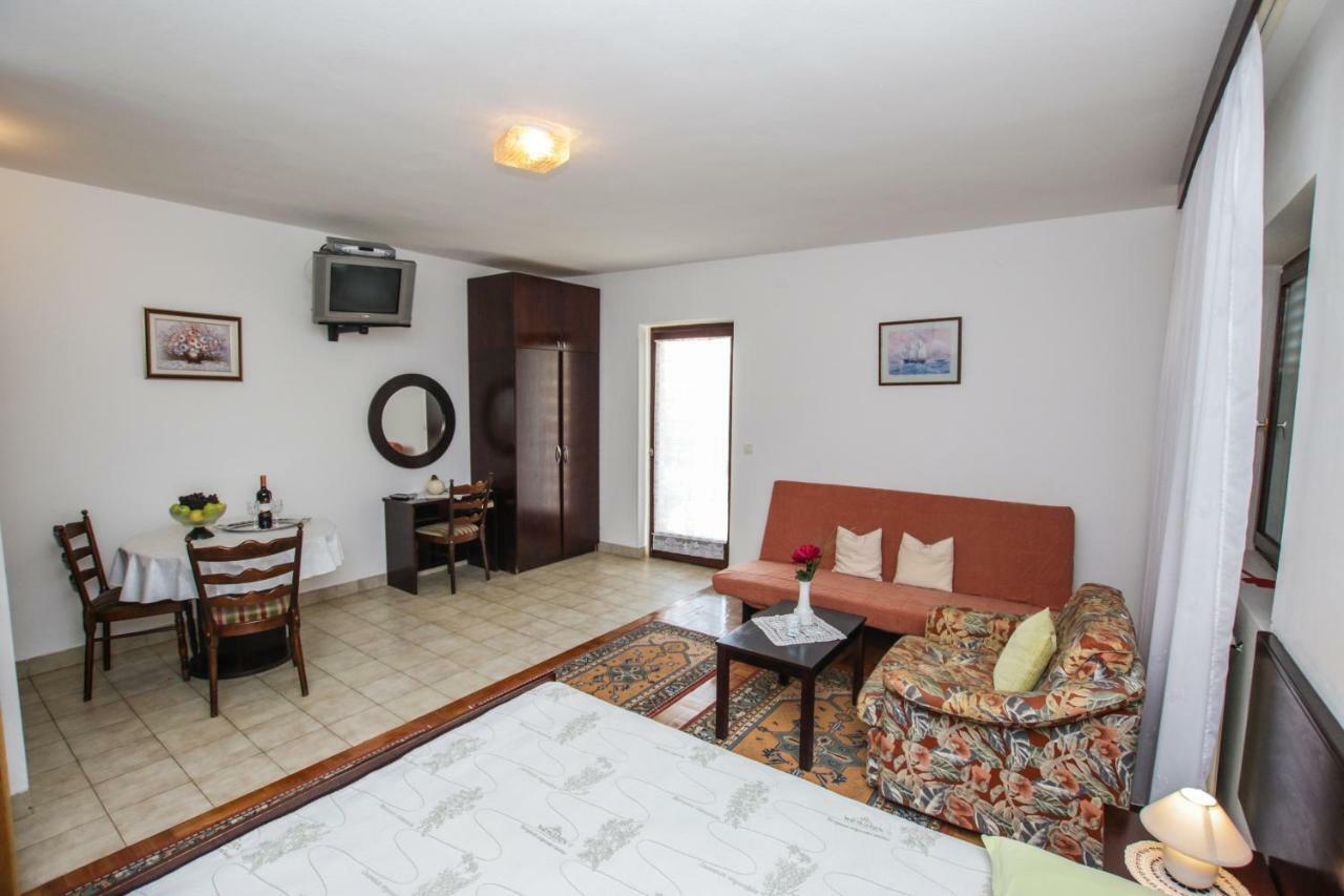 Apartmani Janja Пореч Екстер'єр фото