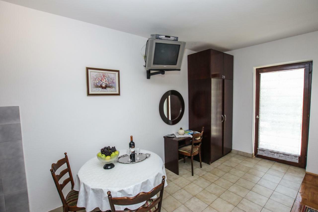 Apartmani Janja Пореч Екстер'єр фото